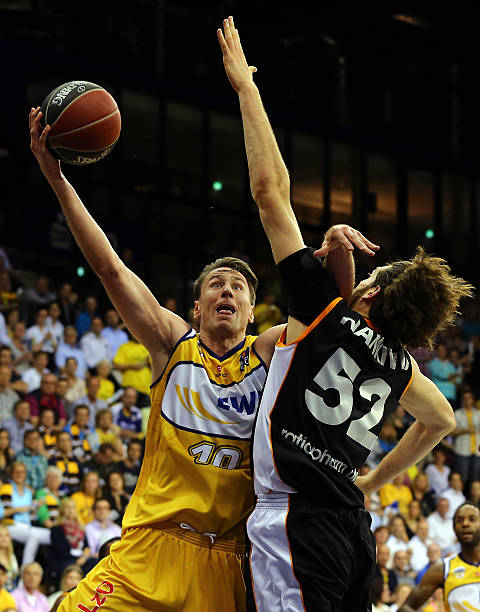 赛季初是决 赛季初是决